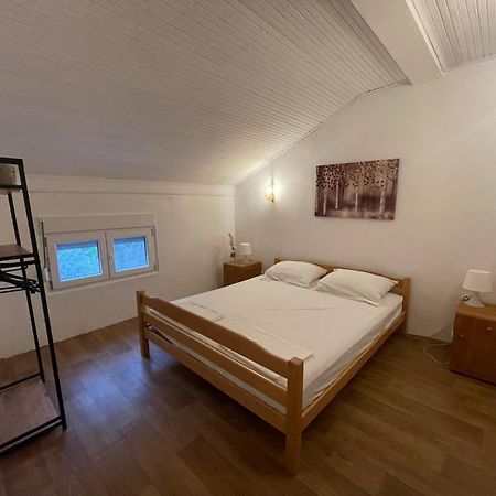 Vuko I Magdalena Midzor Apartment Petrovac Exterior foto