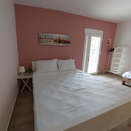 Vuko I Magdalena Midzor Apartment Petrovac Exterior foto