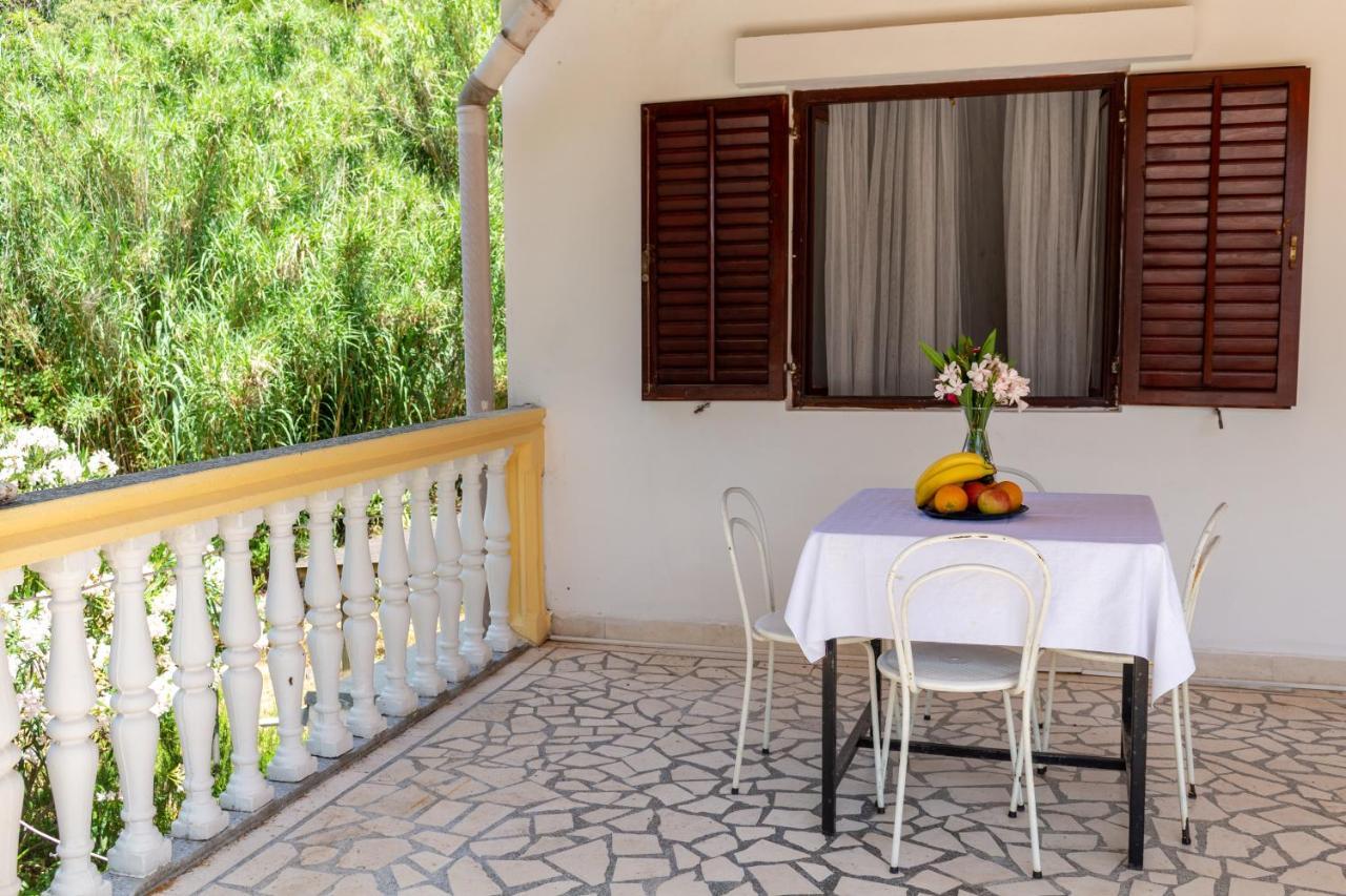 Vuko I Magdalena Midzor Apartment Petrovac Exterior foto