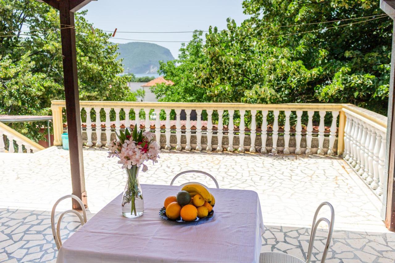Vuko I Magdalena Midzor Apartment Petrovac Exterior foto
