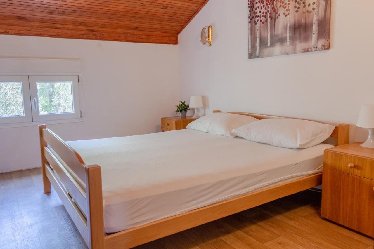 Vuko I Magdalena Midzor Apartment Petrovac Exterior foto