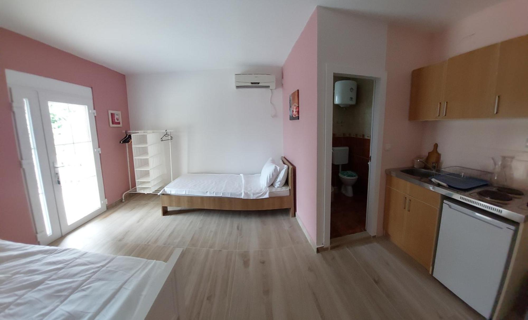 Vuko I Magdalena Midzor Apartment Petrovac Exterior foto