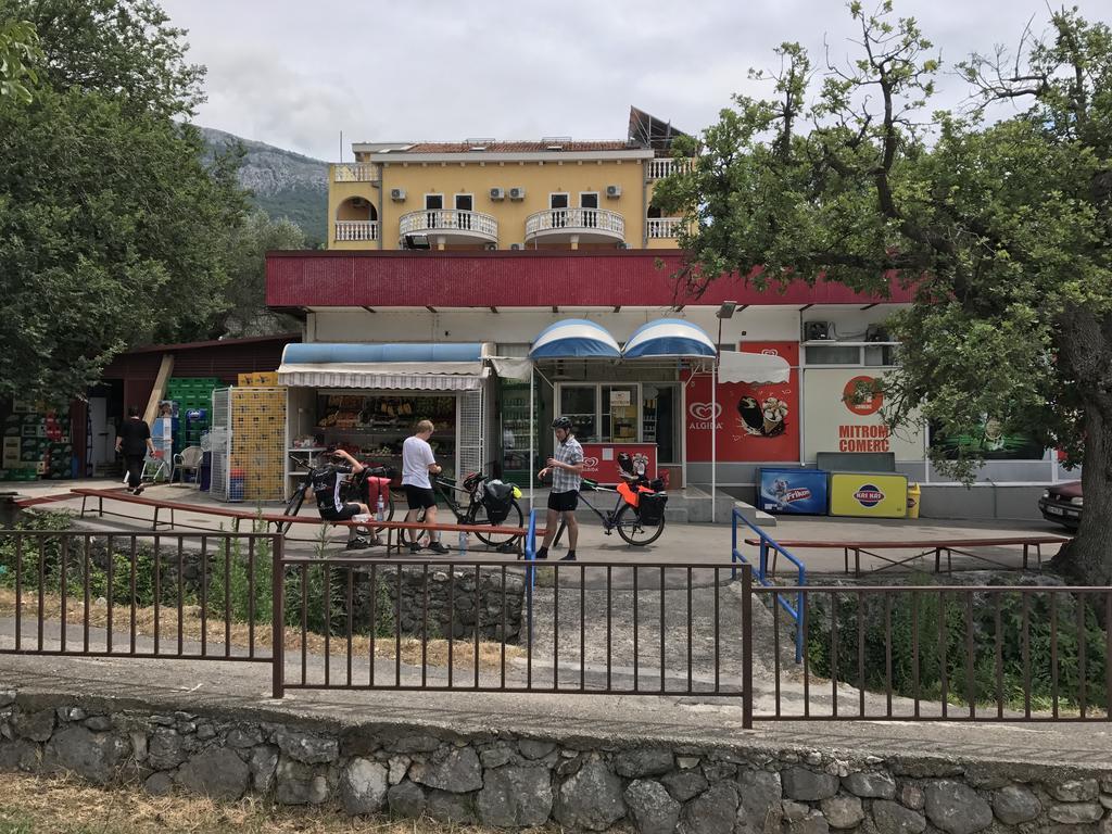 Vuko I Magdalena Midzor Apartment Petrovac Exterior foto