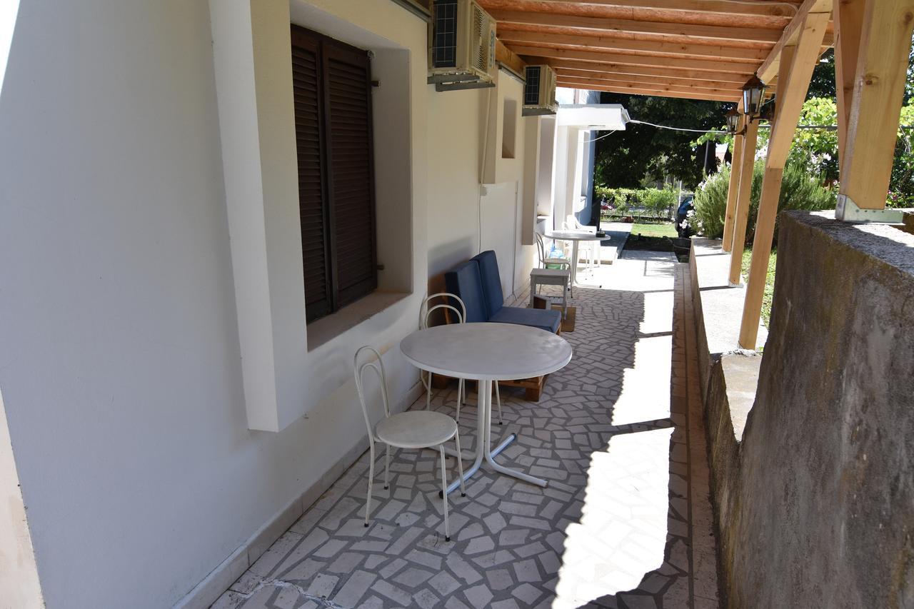 Vuko I Magdalena Midzor Apartment Petrovac Exterior foto