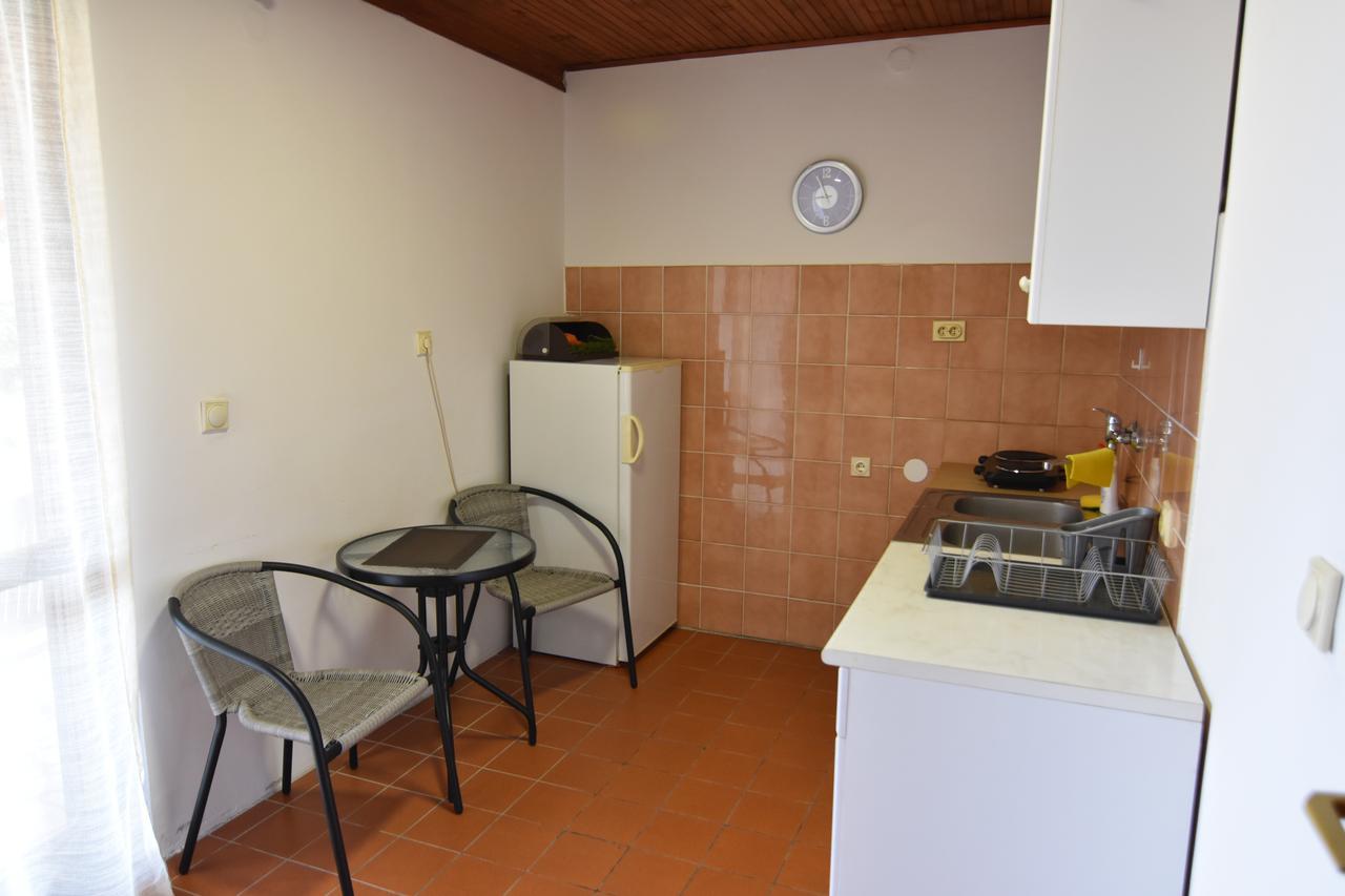 Vuko I Magdalena Midzor Apartment Petrovac Exterior foto