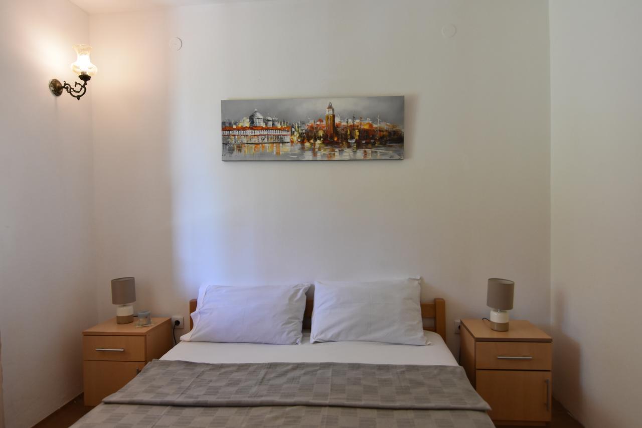 Vuko I Magdalena Midzor Apartment Petrovac Exterior foto