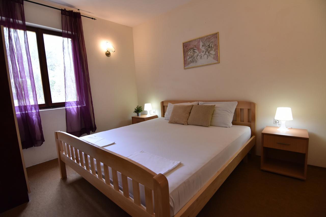 Vuko I Magdalena Midzor Apartment Petrovac Exterior foto